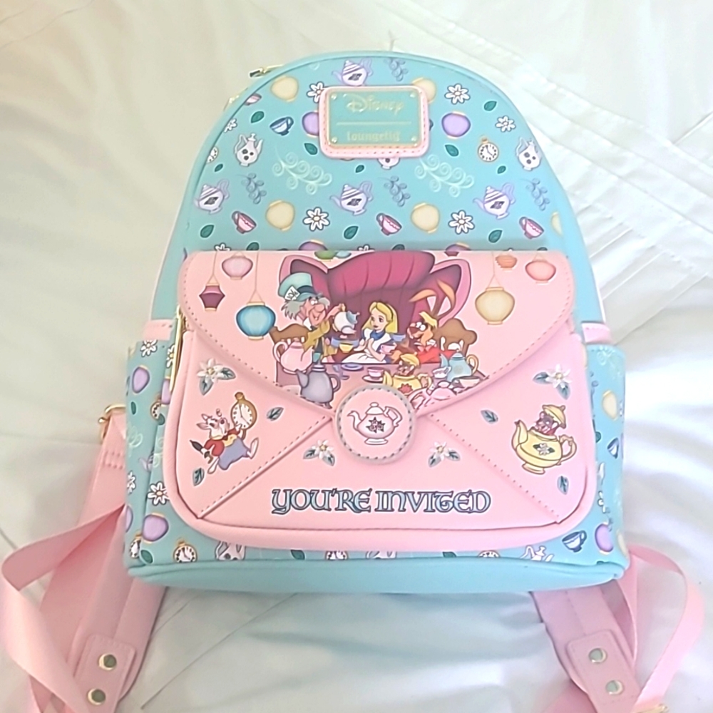Alice in wonderland Loungefly